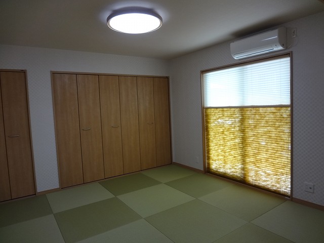 施工後：日焼けしにくい琉球畳は人気商品です。